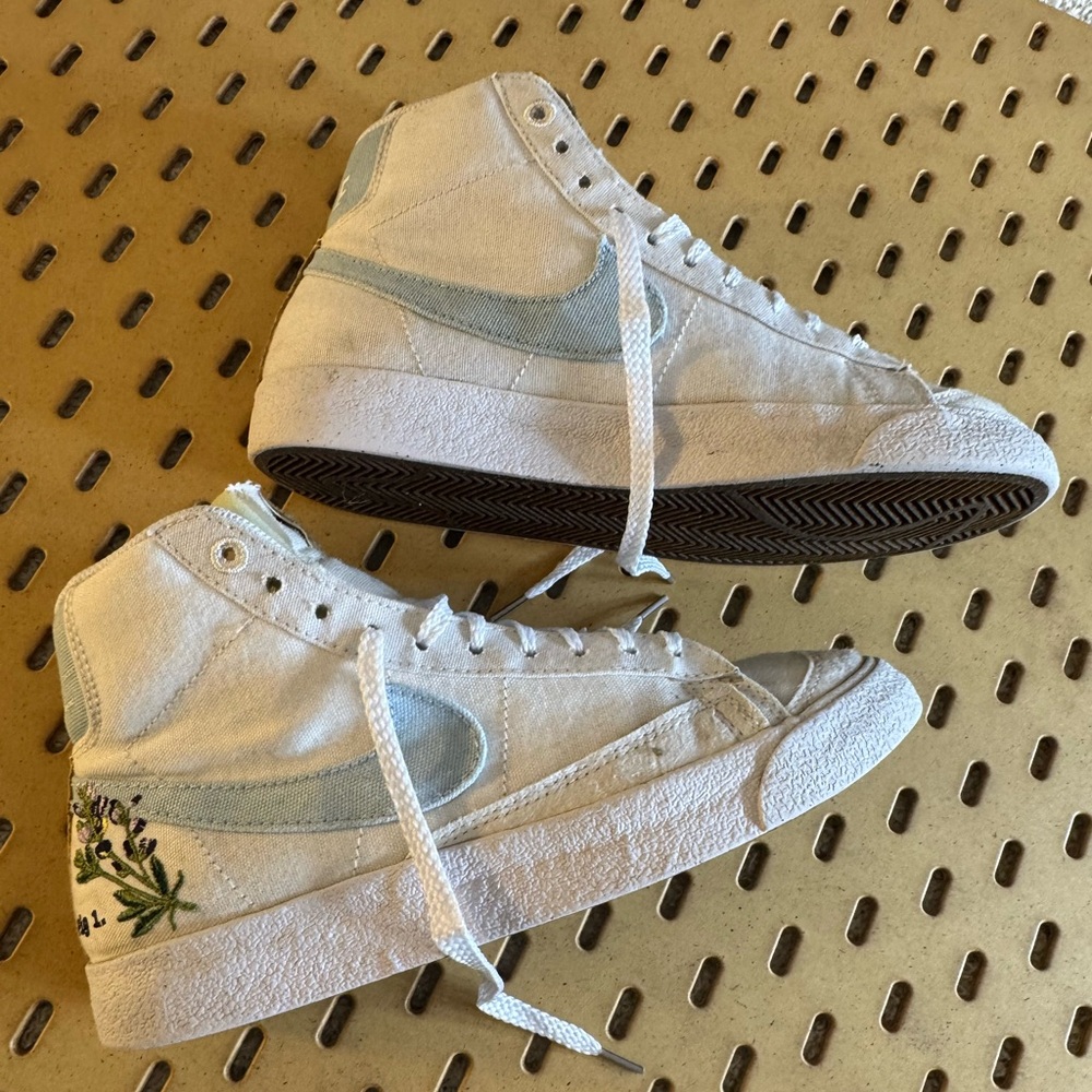 Nike Sneakers Womens Size 6 Blazer Mid '77 SE in‎ Indigo 2021 DC9265- 100